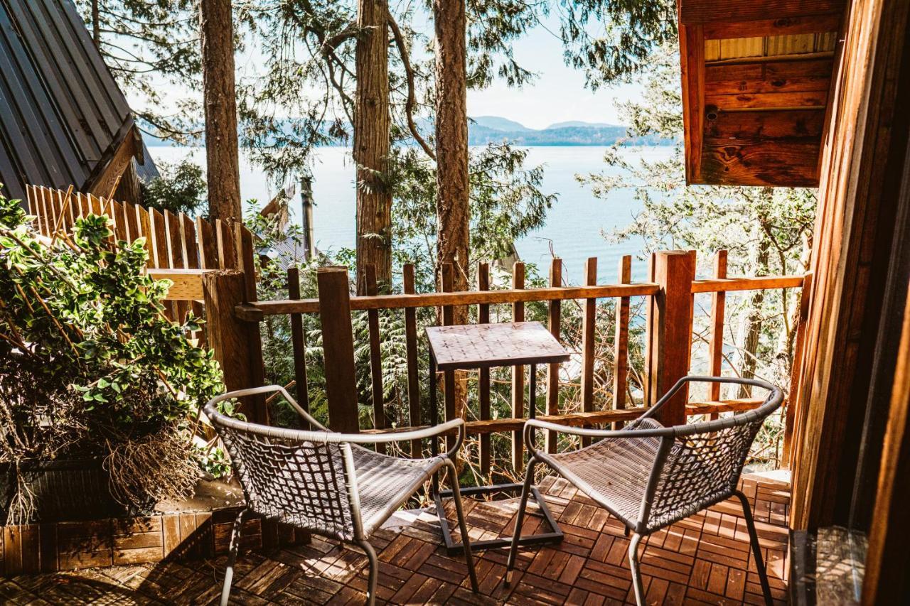 Serenity By The Sea Retreats Montague Harbour Экстерьер фото
